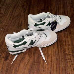 Nike new balance 550